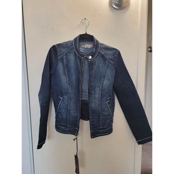 GJG Denim by Geovanny Los Angeles | Medium | Jean Jacket - Picture 5 of 11